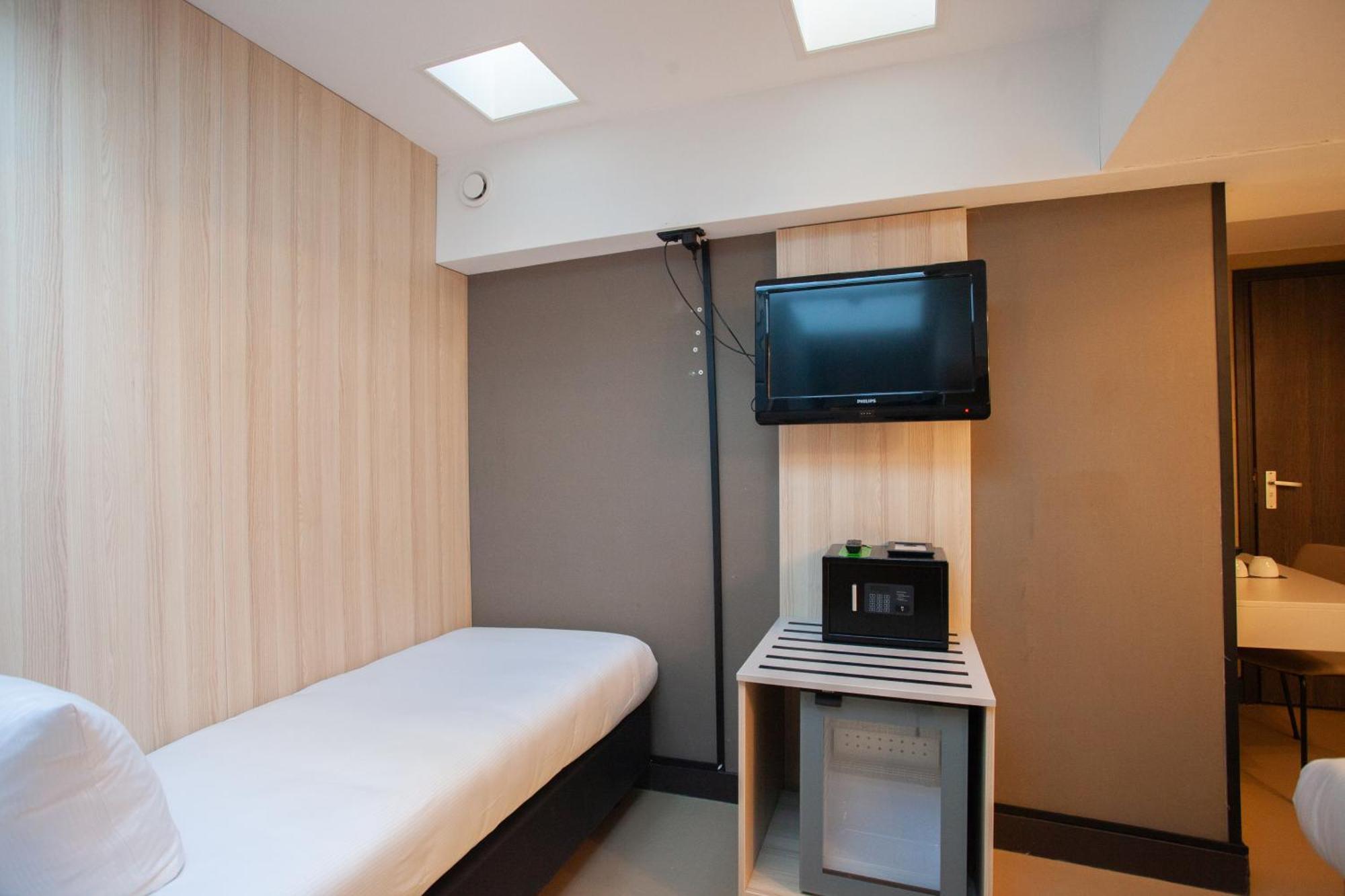 The Alfred Hotel Амстердам Екстериор снимка
